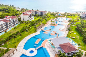 Luxury Condos at Mareazul Beachfront Complex with Resort-Style Amenities!
